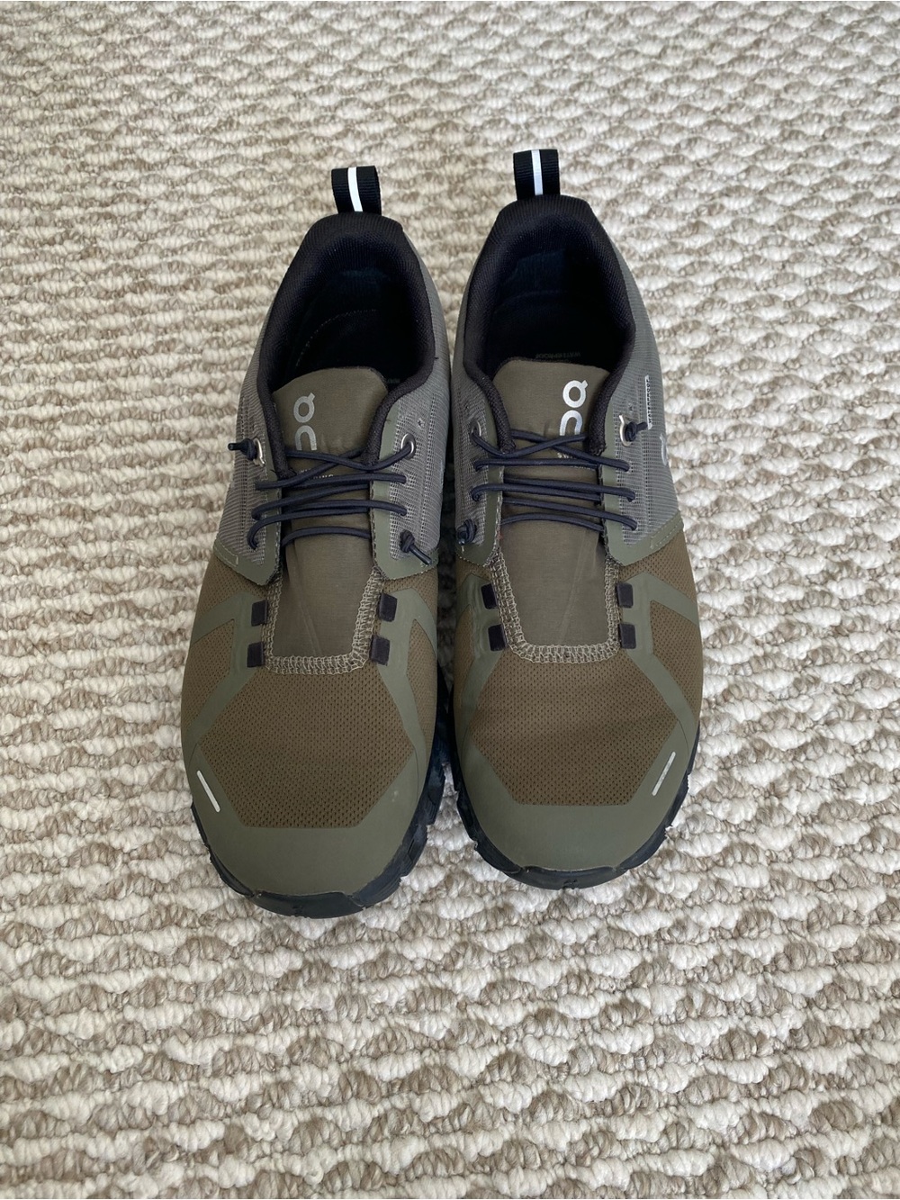 On Cloud 5 Waterproof Running Shoes